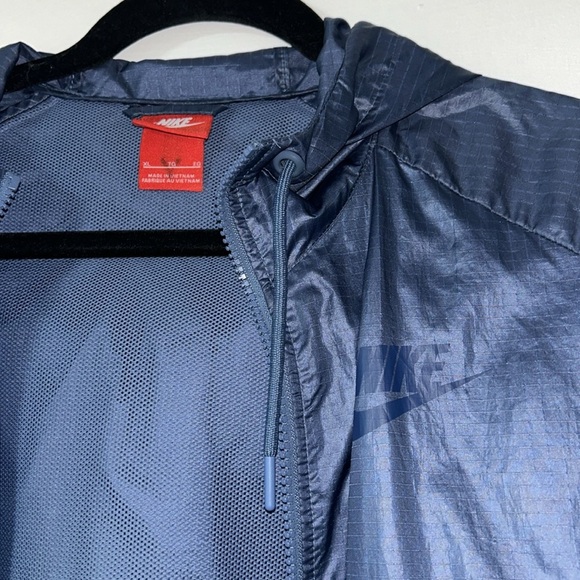 Nike windbreaker - Picture 2 of 4